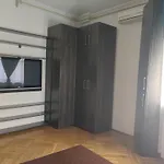 Christie\'S Central Apartment